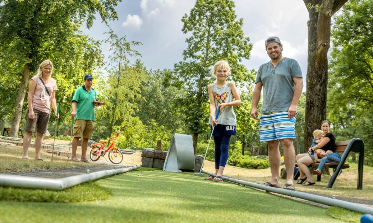 Vakantiepark De Bergen Wanroij - Safaritent Exterior foto